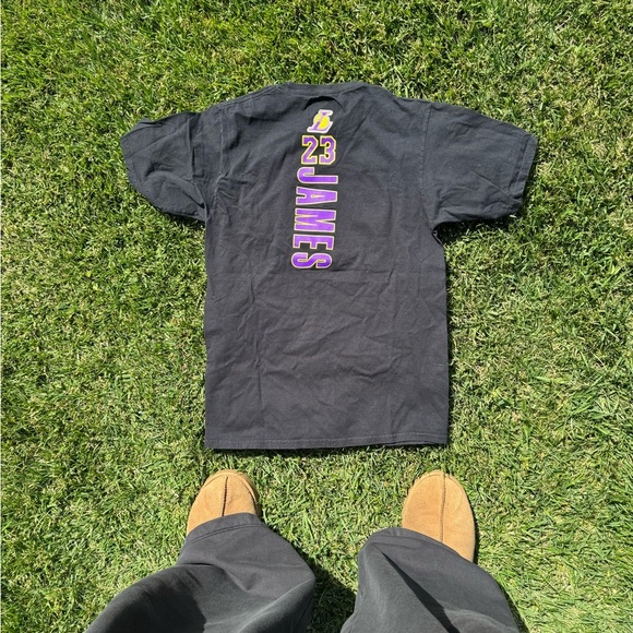 Lebron James Graphic Tee - Picture 2 of 3